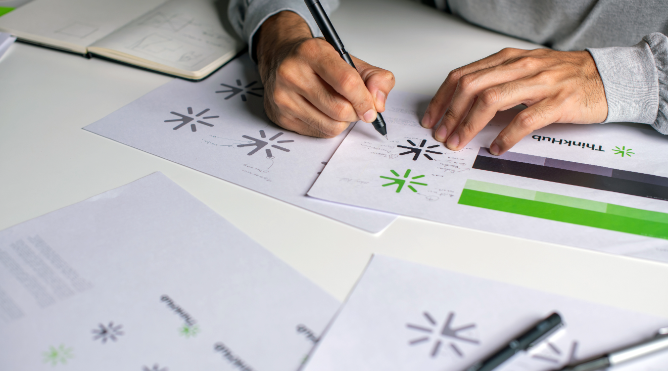 Entscheidungen statt Deko – Vom Markenbriefing zum skalierbaren Corporate-Design-System